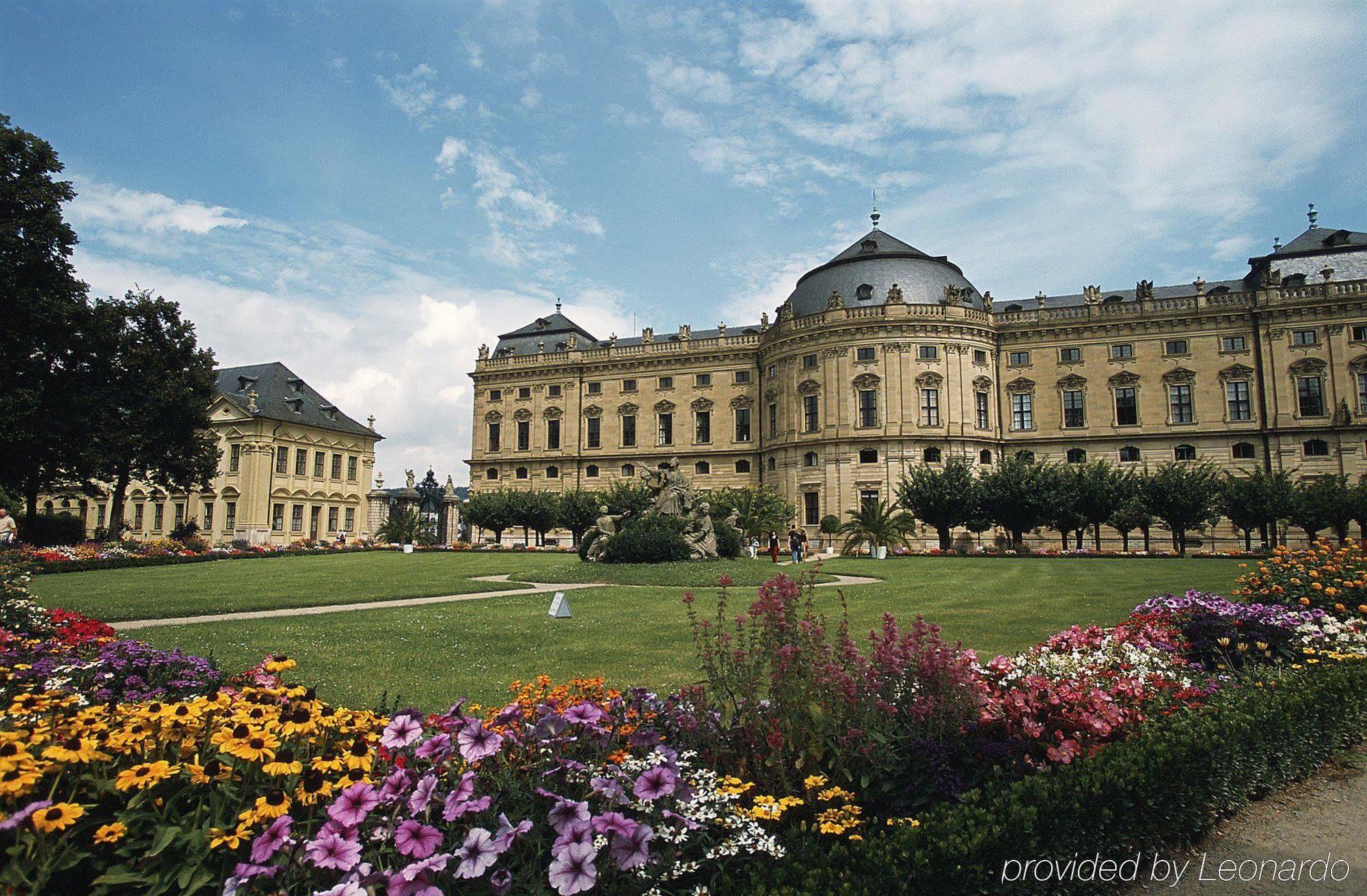 Mercure Am Mainufer Hotel 3*